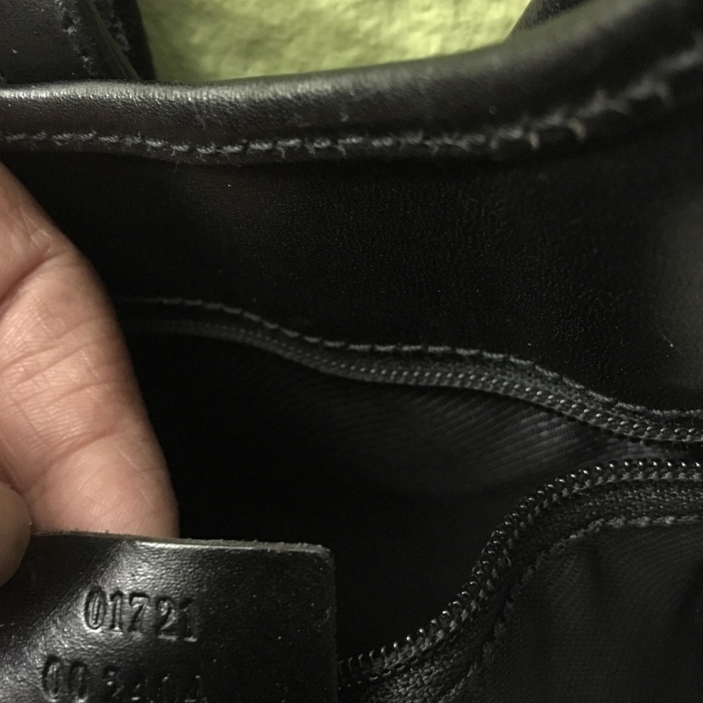 SOLD.     Gucci Small bag autentic - Picture 3 of 6